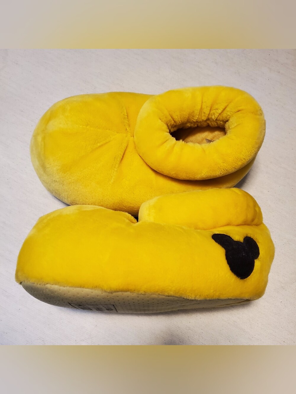 Disney Mickey Plush Slippers Unisex (Sz 6-9)